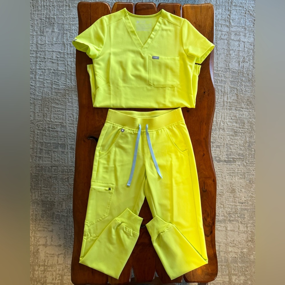 FIGS Scrubs